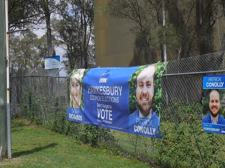 Slow response from Council over outsized Liberal Party election banners ...