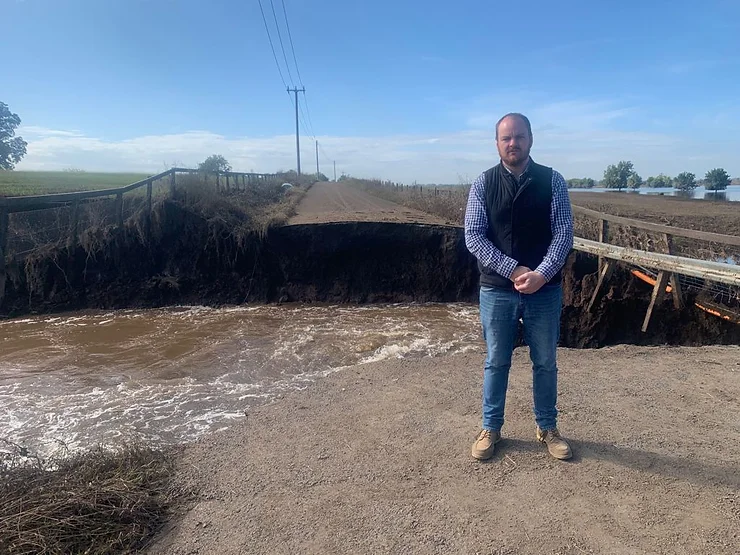 Residents with riverbank properties have suffered enough says Mayor – asks State to get a move on