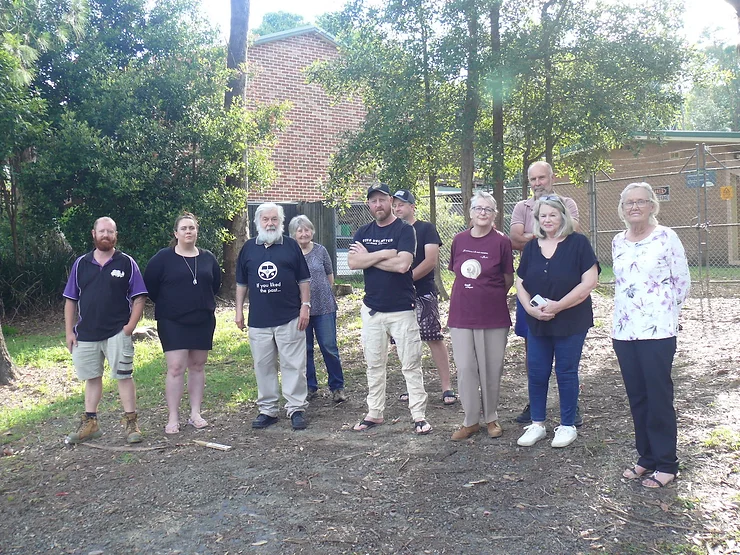 Proposed Optus telecoms tower meets opposition from angry Bowen Mountain residents