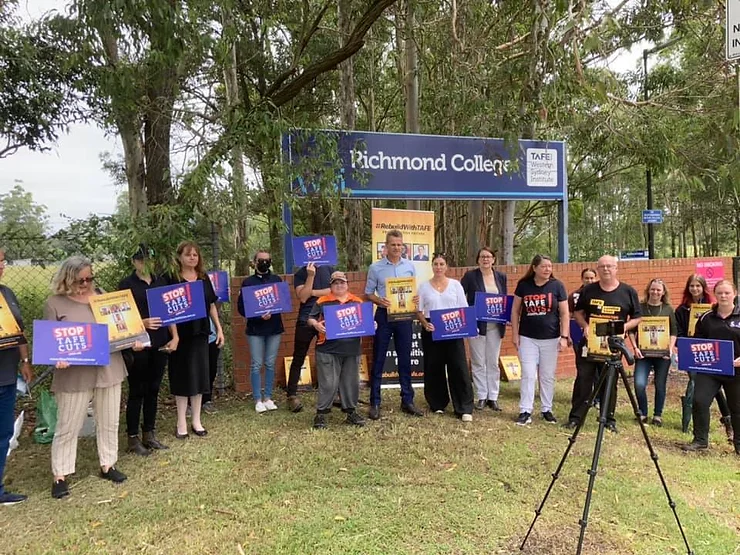 Fears Richmond TAFE faces closure as equine courses get the chop – protest held outside the gates