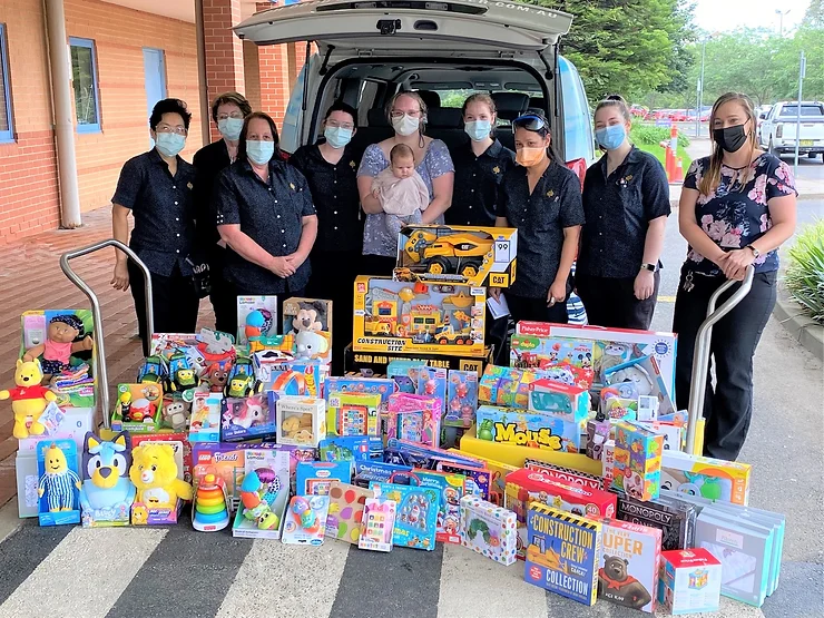 Early Christmas present for Hawkesbury Hospital’s youngest patients