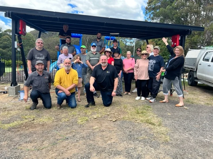 Sun Gods visit Kurrajong Heights Bowlo – local tradies help the club get switched on to solar